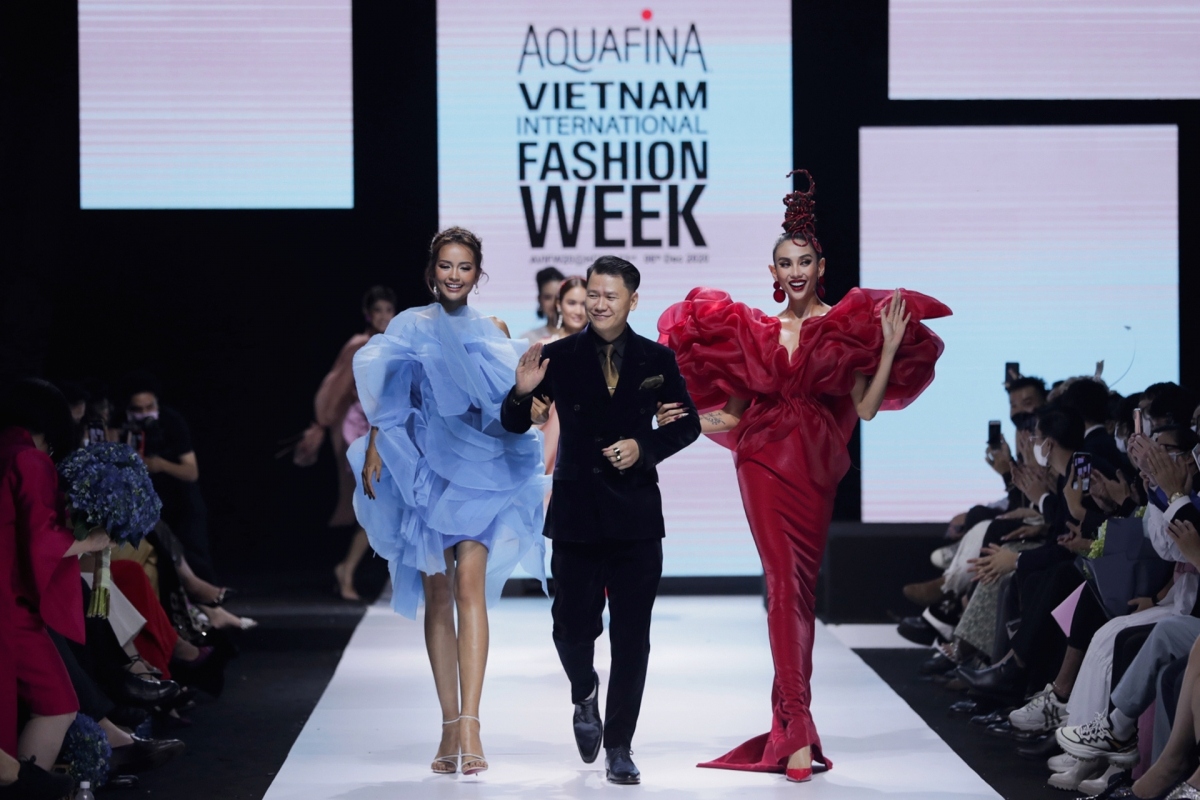 collection by designer minh ha concludes vietnam international fashion week 2020 picture 12