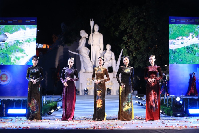 local designers debut ao dai collections for asean festive day picture 7