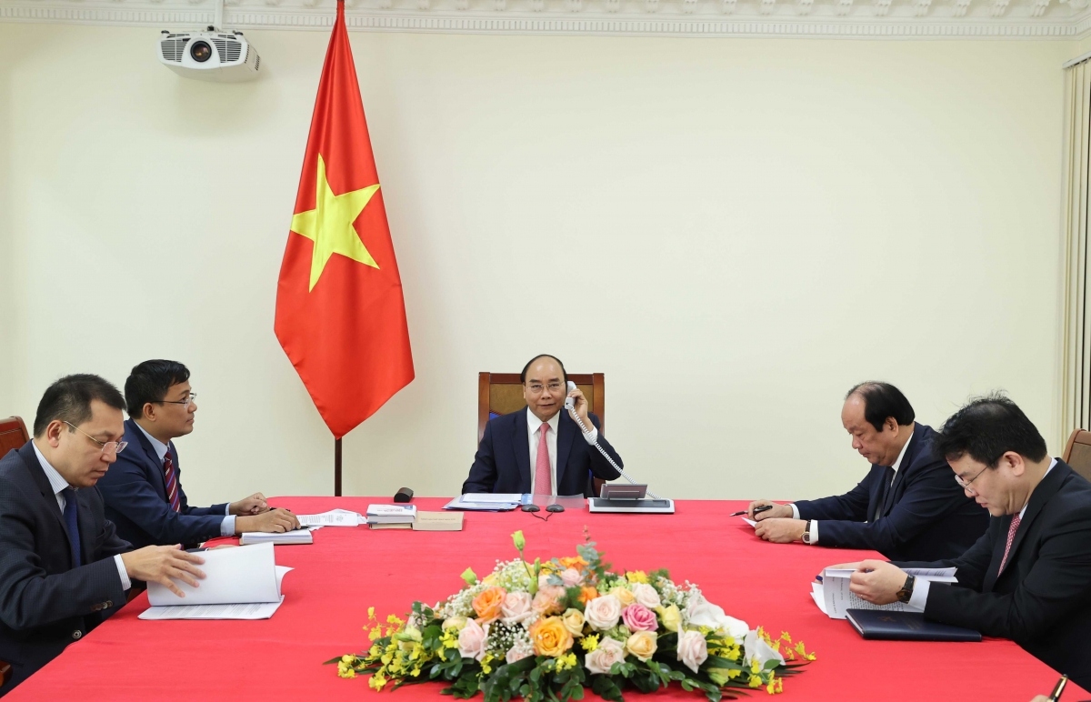 pm phuc vietnam ready to collaborate with other countries in covid-19 fight picture 1