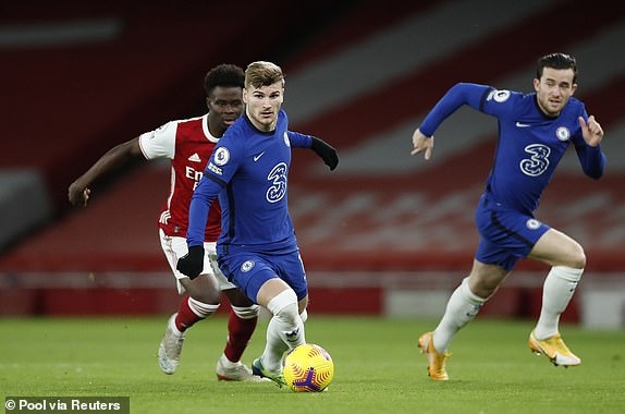 xhaka lập siêu phẩm đá phạt, arsenal bất ngờ đả bại chelsea 3-1 trong ngày lễ tặng quà hình ảnh 5 xhaka lap sieu pham da phat, arsenal bat ngo da bai chelsea 3-1 trong ngay le tang qua hinh anh 5