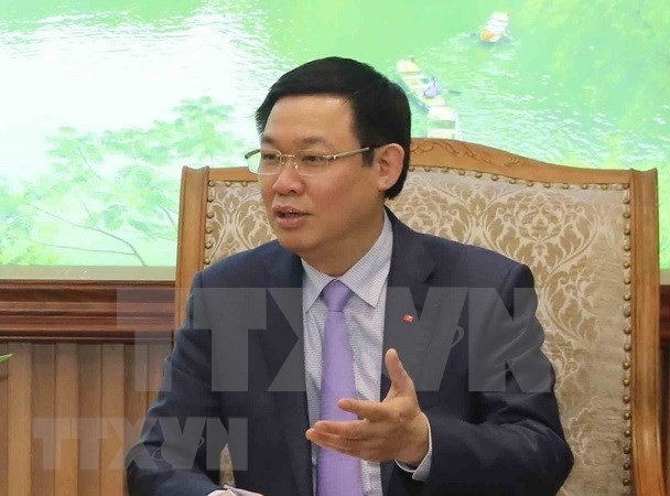 hanoi party committee reviews anti-corruption efforts picture 1