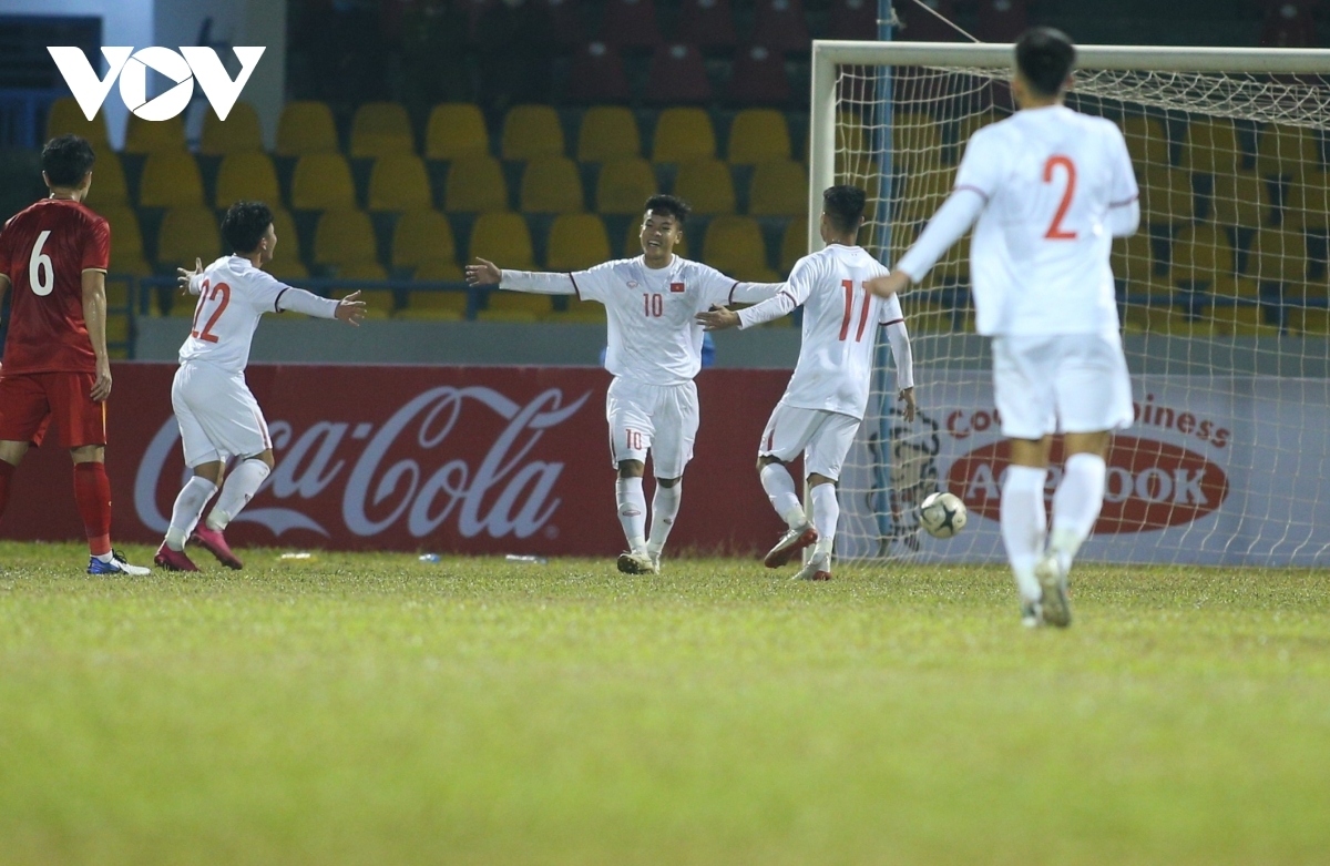 national team enjoy 3-2 friendly win over vietnamese u22 side picture 6