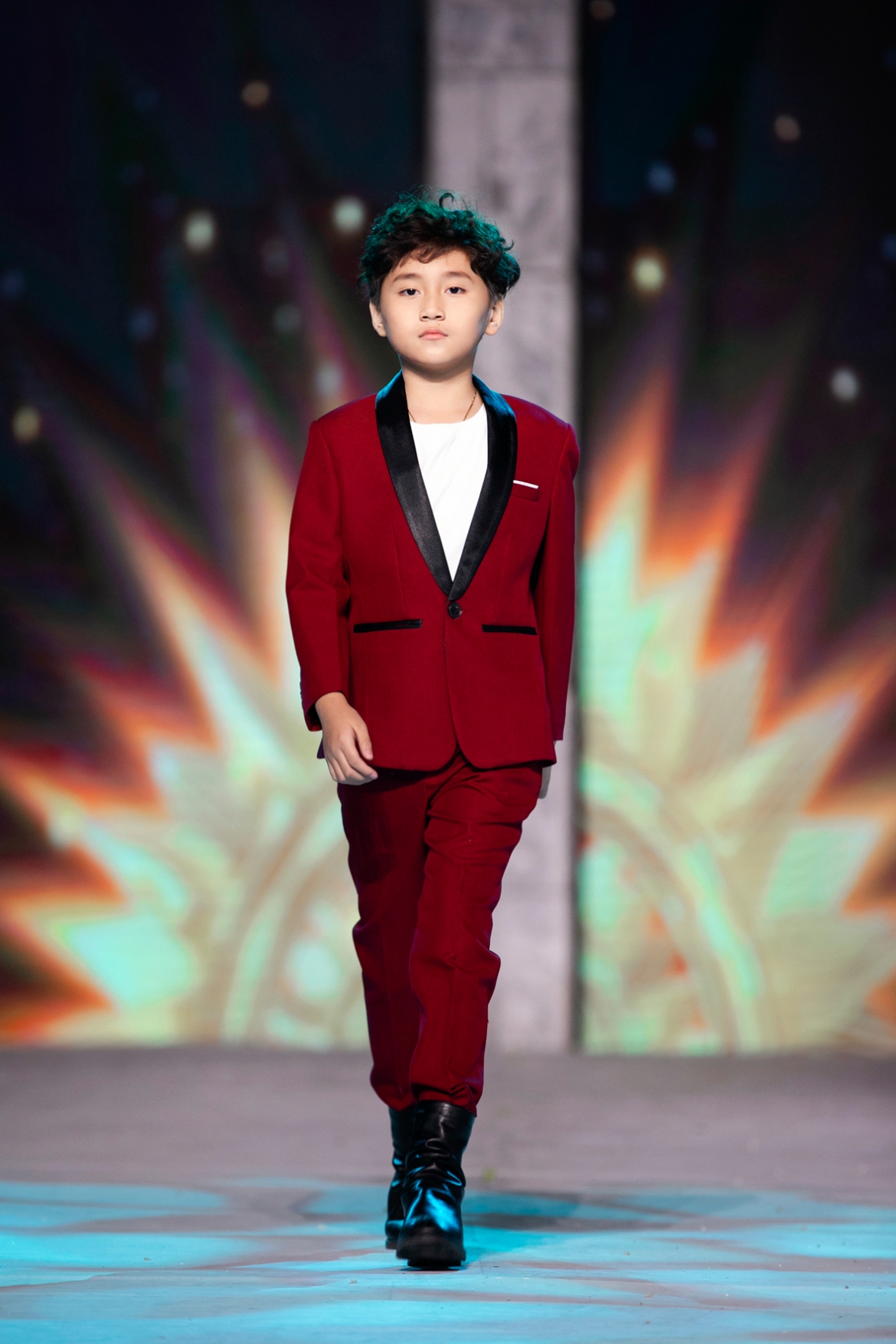 Trong tuần lễ thời trang lần này, mẫu nhí diễn mở màn cho BTS của Ruby Midu, diễn vedette cho BST của Domark Kids và first face cho BST Balabala.