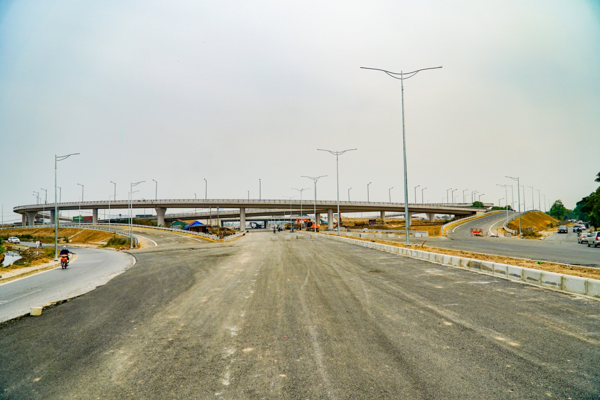 Nút giao Vành đai 3 với cao tốc Hà Nội-Hải Phòng dự kiến thông xe vào 10/1/ 2021