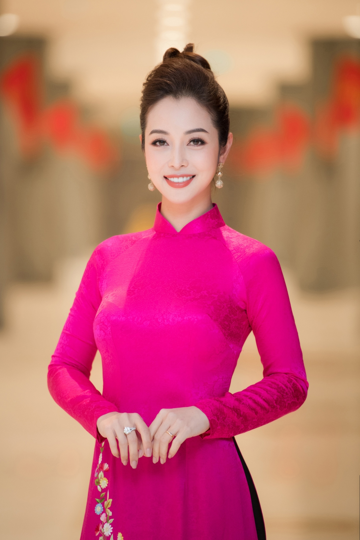 4 bo vay trong cung su kien, jennifer pham ngay cang sang chanh va quyen ru hinh anh 9