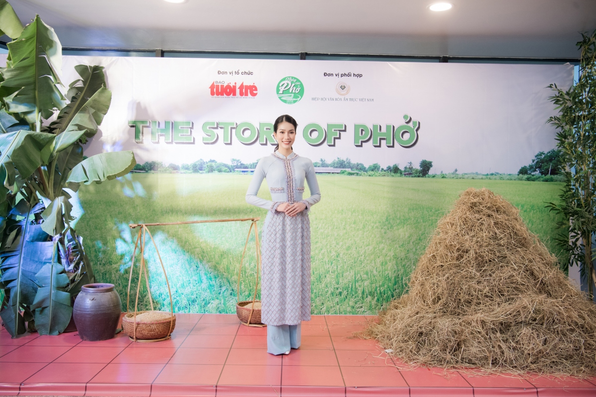 Á hậu phương anh trở thành mc song ngữ anh - pháp trước chính khách quốc tế hình ảnh 6 A hau phuong anh tro thanh mc song ngu anh - phap truoc chinh khach quoc te hinh anh 6