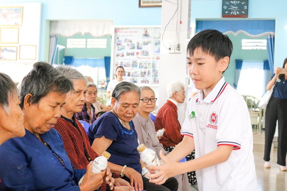 tap doan giao duc nguyen hoang thuc hien hanh trinh thien tam, huong toi cong dong hinh anh 3