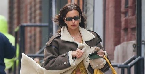 Irina Shayk sành điệu sải bước trên đường phố New York