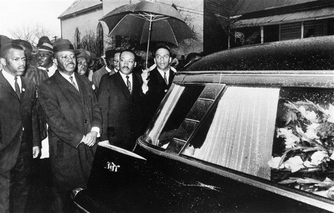 những hình ảnh đáng nhớ trong cuộc đời nhà hoạt động nhân quyền luther king hình ảnh 17 nhung hinh anh dang nho trong cuoc doi nha hoat dong nhan quyen luther king hinh anh 17