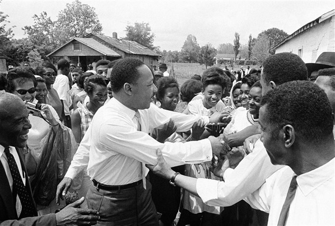 những hình ảnh đáng nhớ trong cuộc đời nhà hoạt động nhân quyền luther king hình ảnh 23 nhung hinh anh dang nho trong cuoc doi nha hoat dong nhan quyen luther king hinh anh 23