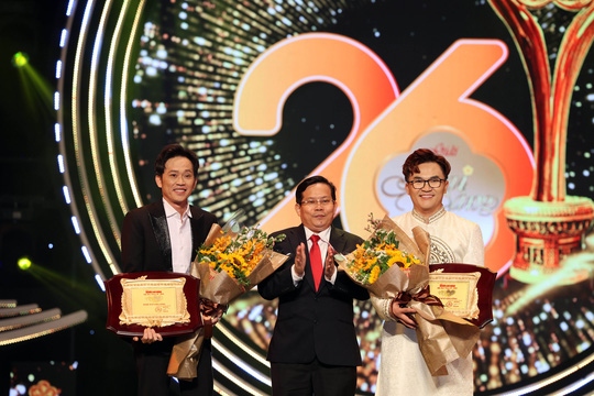 mai vang awards honours outstanding local artists picture 4