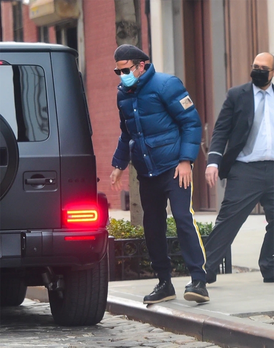 bradley cooper lai xe dua tinh cu irina shayk va con gai cung di choi hinh anh 2