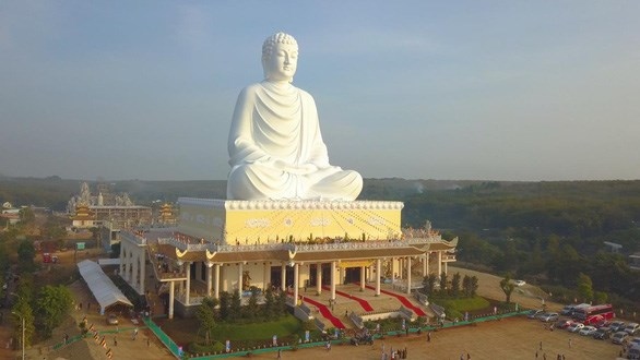 binh phuoc now boasts tallest sitting buddha statue in southeast asia picture 1