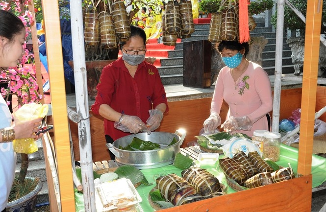 mekong delta city hosts spring festival ahead of lunar new year holiday picture 3