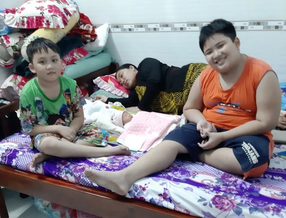 Sản phụ sinh con trên tàu cao tốc ngay ngày đầu năm mới