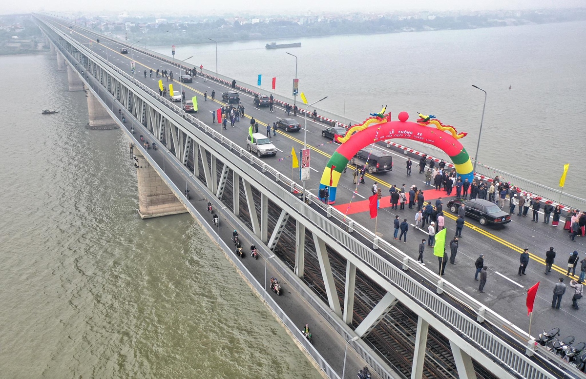 lap tram can kiem soat xe qua tai, dam bao tuoi tho cau thang long hinh anh 1