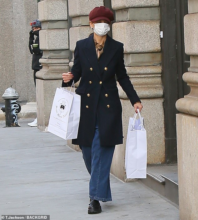 katie holmes sanh dieu di dao pho cung tinh tre hinh anh 7
