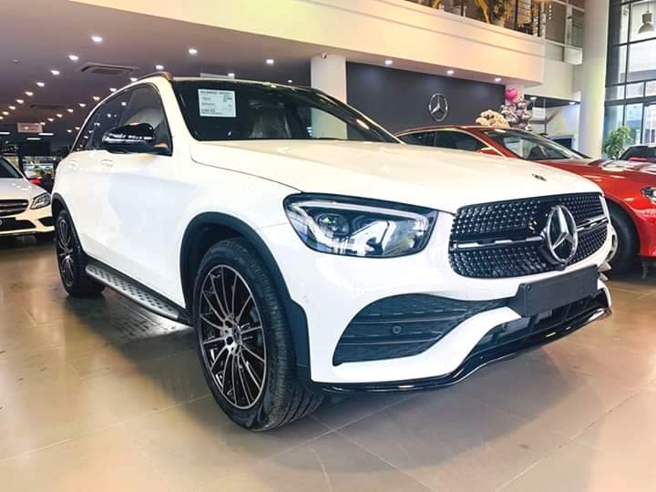 Nhiều mẫu xe Mercedes-Benz tại Việt Nam tăng giá đầu năm 2021 | VOV.VN