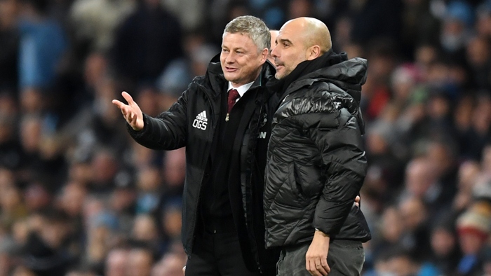 HLV Pep Guardiola “vừa đấm vừa xoa” MU trước trận đại chiến