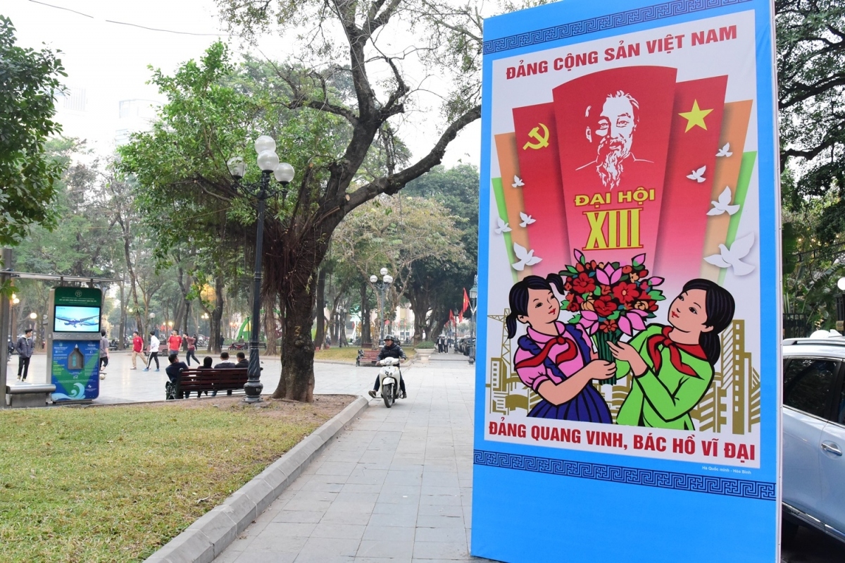 hanoi radiantly decorated to welcome upcoming national party congress picture 11