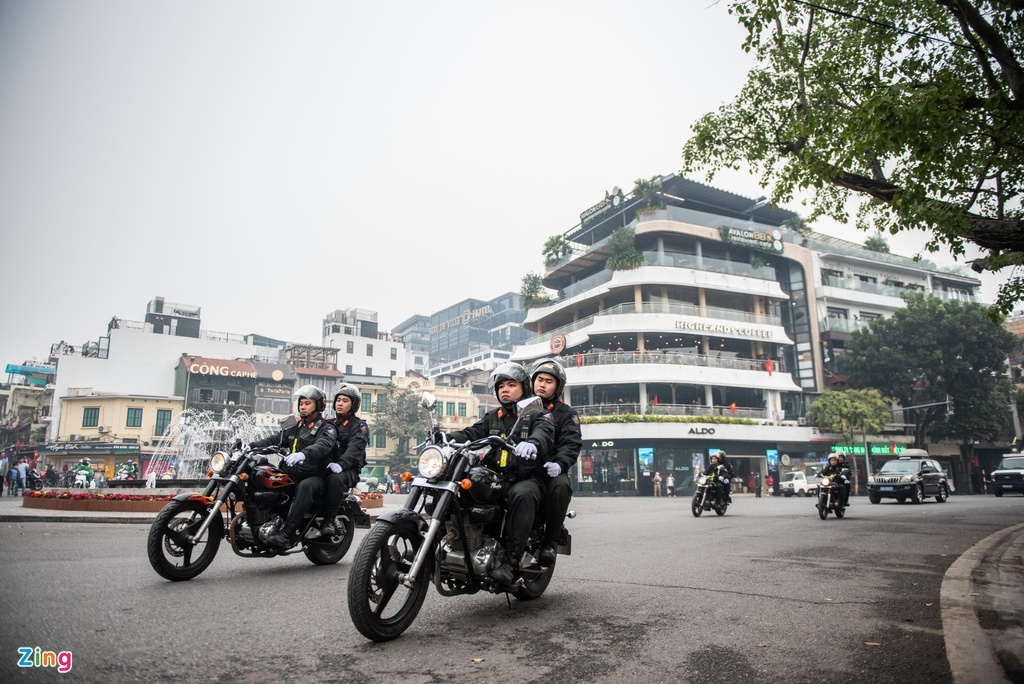 security forces deployed in capital to protect 13th national party congress picture 12