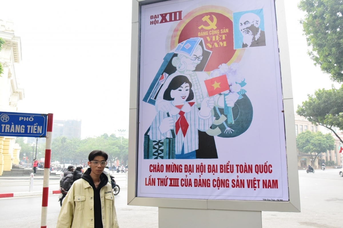 hanoi radiantly decorated to welcome upcoming national party congress picture 13