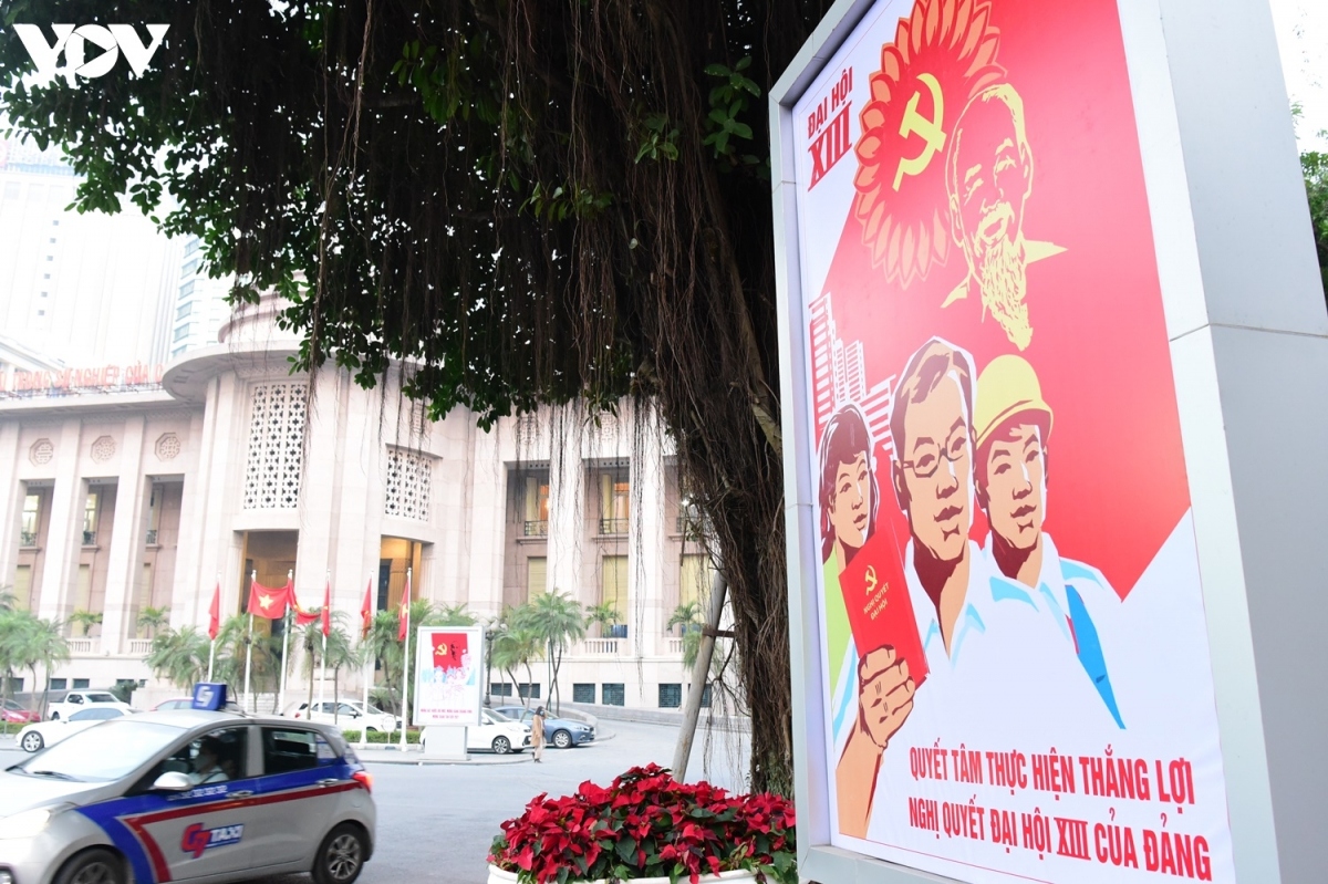 hanoi radiantly decorated to welcome upcoming national party congress picture 15