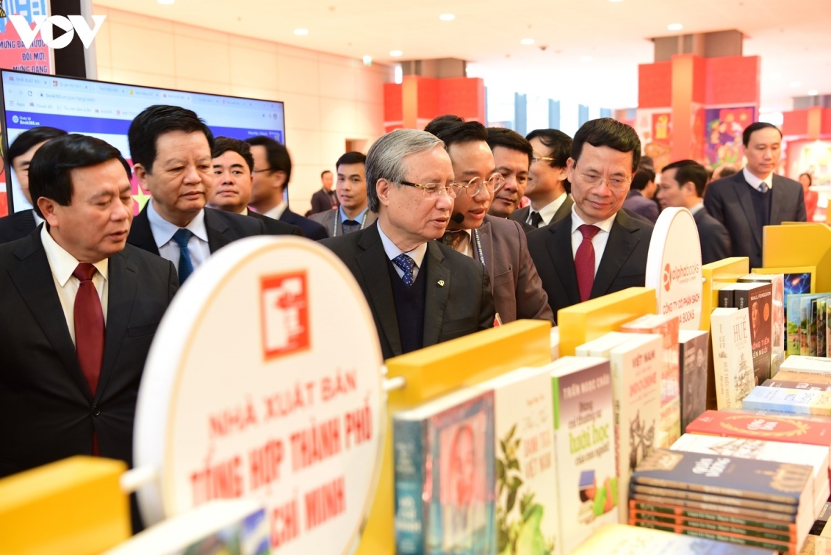 party congress s press centre opens in hanoi picture 9