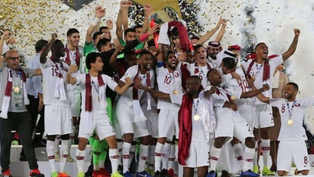 Ngày này 2 năm trước, ĐT Qatar vô địch Asian Cup sau khi thắng thuyết phục Nhật Bản ở chung kết. (Ảnh: Getty).