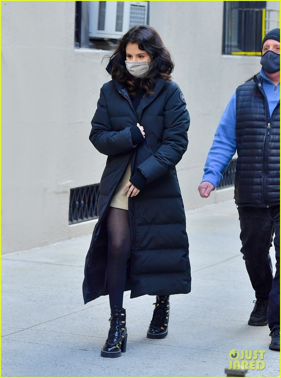 selena gomez tai xuat tren phim truong hulu s only murders in the building hinh anh 5