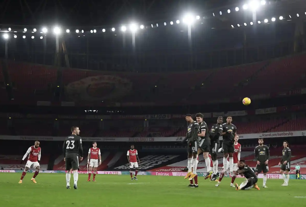 ban thang ngoanh mat, arsenal va mu chia diem tiec nuoi sau man thu hung o emirates hinh anh 11