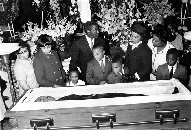 những hình ảnh đáng nhớ trong cuộc đời nhà hoạt động nhân quyền luther king hình ảnh 28 nhung hinh anh dang nho trong cuoc doi nha hoat dong nhan quyen luther king hinh anh 28