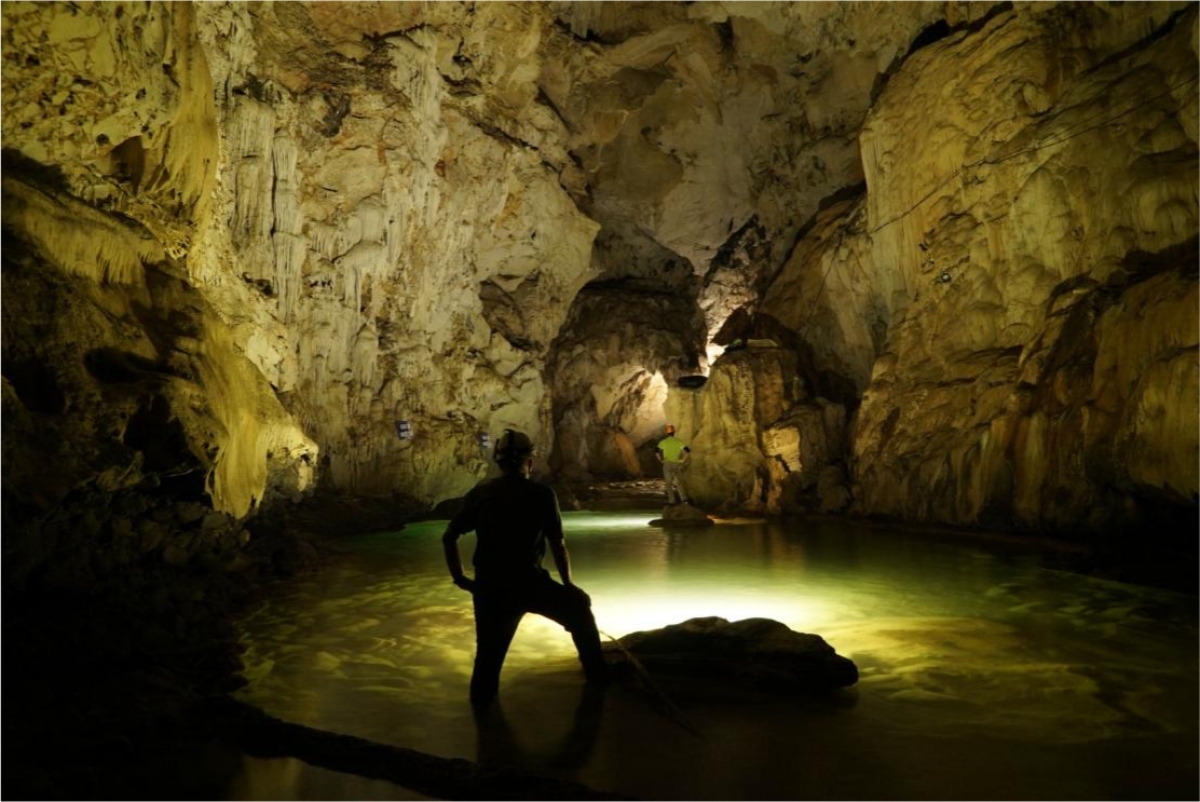 british cave experts invited to design cave tours in thai nguyen province picture 1