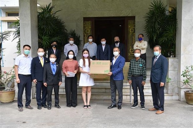 vietnamese community in thailand receive support amid covid-19 fight picture 1