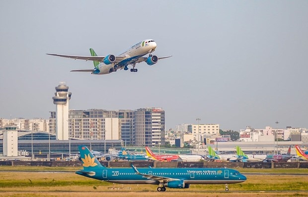 vietnamese airlines brace for travel upsurge during tet picture 1