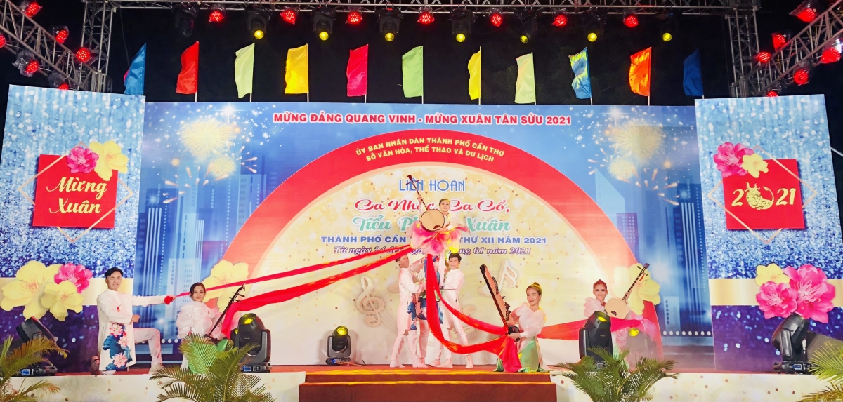 Bế mạc Liên hoan “Ca nhạc, Ca cổ, Tiểu phẩm Xuân” thành phố Cần Thơ lần thứ XII