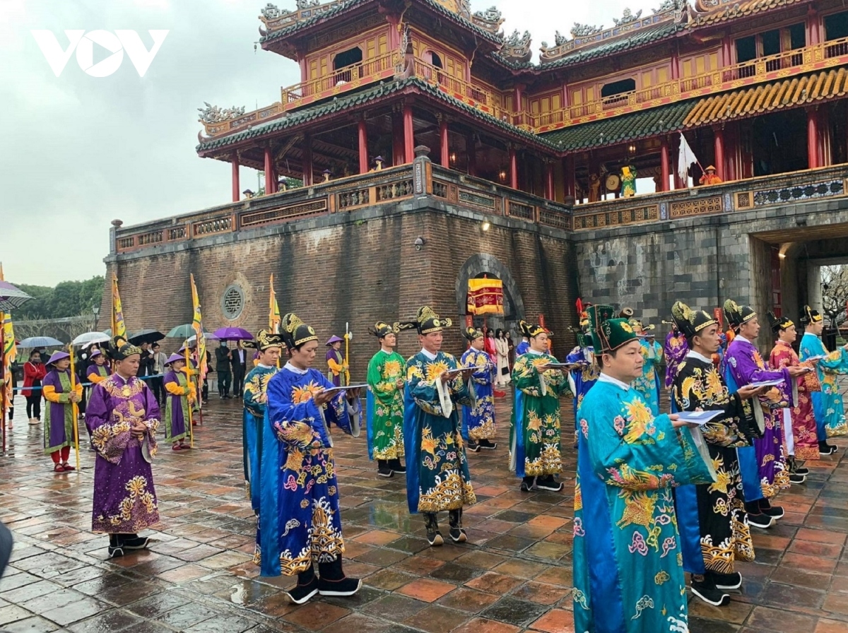 thua thien hue offers visitors free entry for three days during tet picture 1