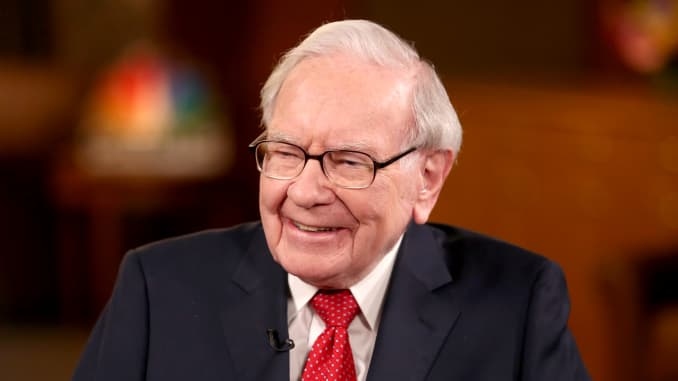 Ông Warren Buffett, Giám đốc điều hành (CEO) tập đoàn Berkshire Hathaway, người được mệnh danh là nhà đầu tư huyền thoại của Mỹ.