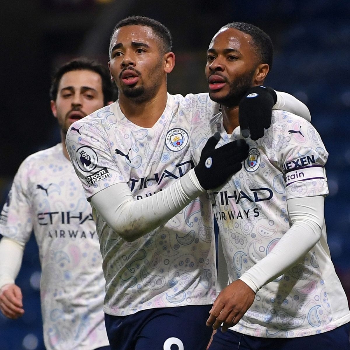 thang de burnley, man city doc chiem ngoi dau ngoai hang anh hinh anh 1