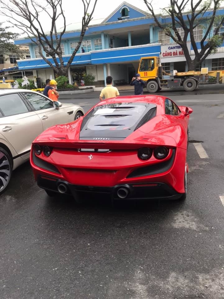 can canh ferrari f8 tributo thu ba cap ben viet nam hinh anh 8