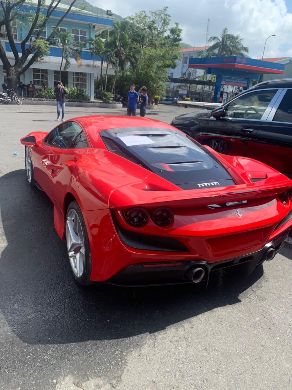 can canh ferrari f8 tributo thu ba cap ben viet nam hinh anh 4