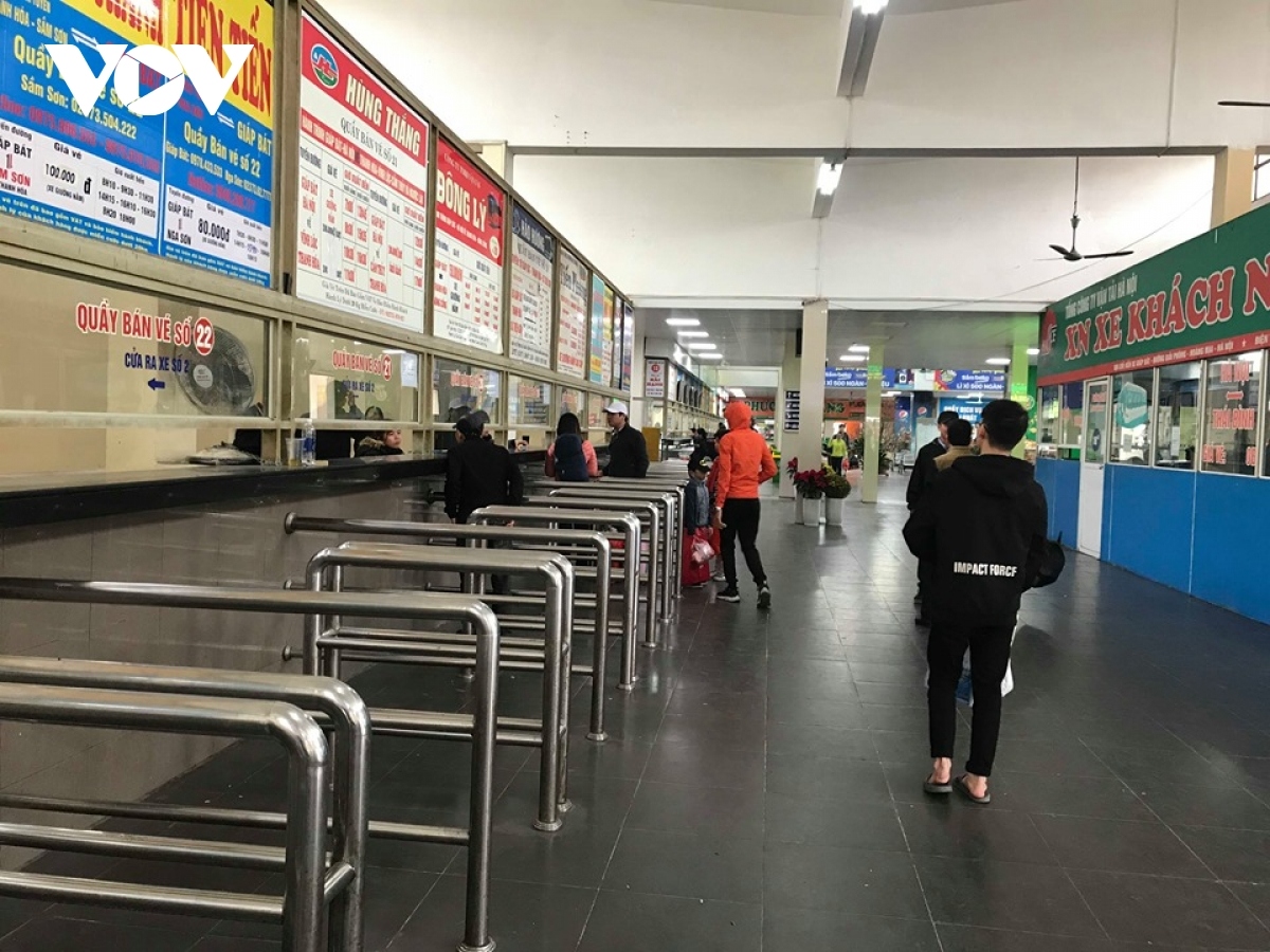 public transportation hubs fall quiet ahead of tet picture 2