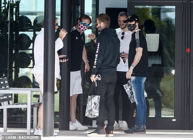 david beckham dien do cuc ngau ben con trai romeo hinh anh 7