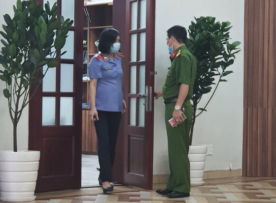 bat giam doc va pho giam doc benh vien mat tphcm hinh anh 2