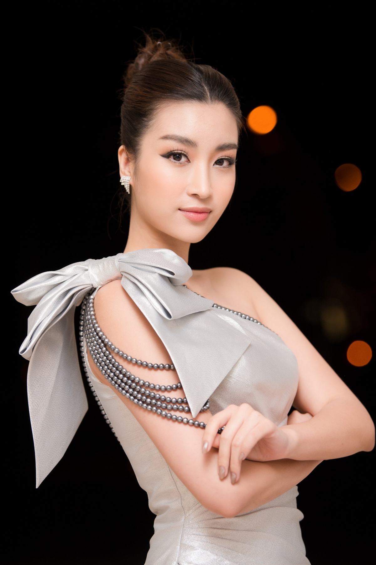 ba nang hau tai sac ven toan lot top hoa hau nhan ai tai miss world hinh anh 5