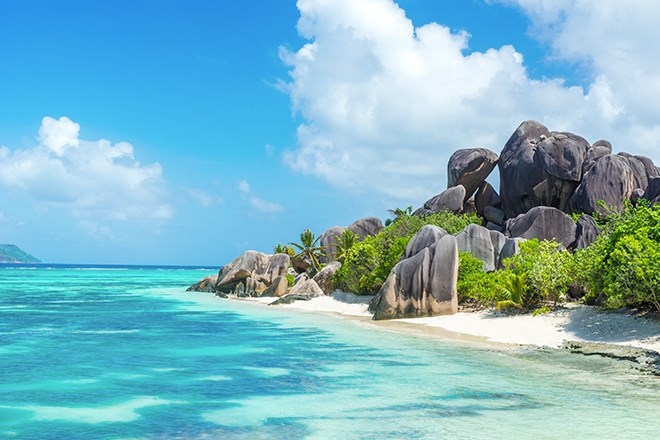 10 bãi biển đẹp nhất hành tinh  Du lịch
