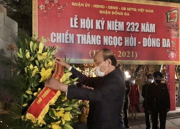 prime minister pays tribute to king quang trung picture 1