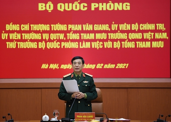 thuong tuong phan van giang lam viec voi bo tong tham muu quan doi nhan dan viet nam hinh anh 2