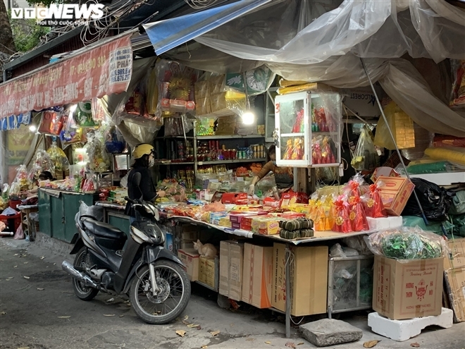 tieu thuong ha noi than tho cho khach sam le ram thang gieng hinh anh 9