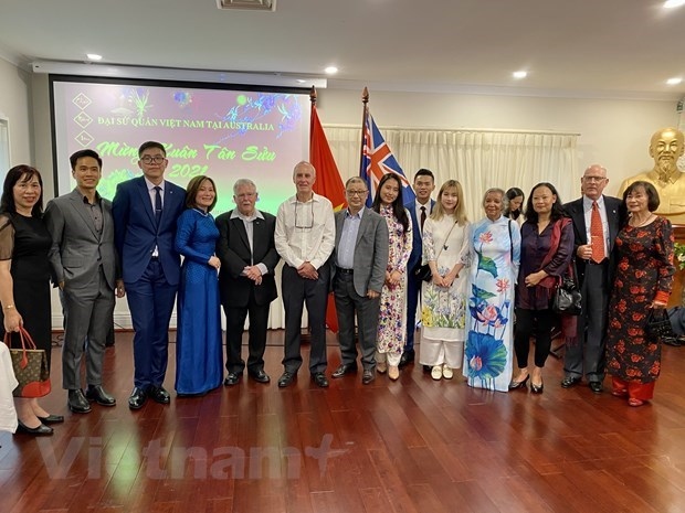 diplomatic agencies in australia, italy, russia hold tet gatherings with ovs picture 1